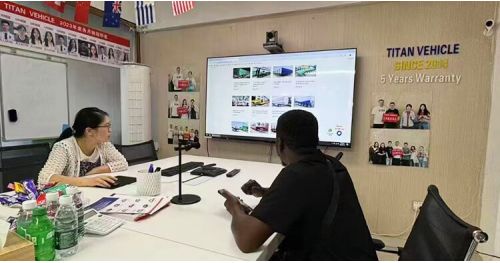 Sudanese Customers Visited Tongya Vehicle to Buy Fence Semi Trailer