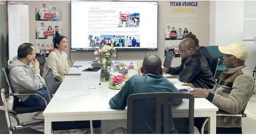 Senegal Customer Visit Tongya to Buy 4 Axle 80 Ton Fence Semi Trailer