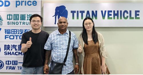 Nigerian customer Visit Tongya to Buy RGN Lowboy Trailer