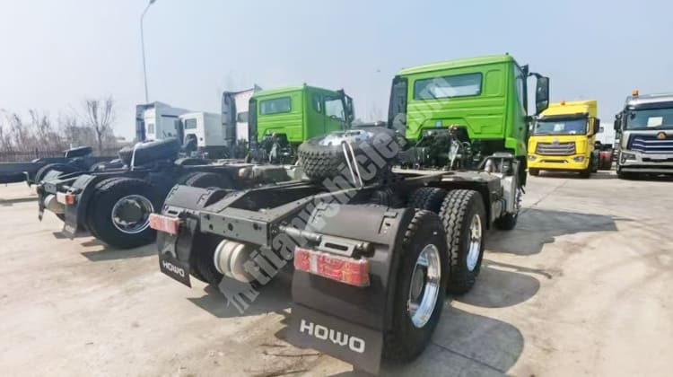 Used Howo Tractor Trucks 10 Wheeler for Sale in Nigeria